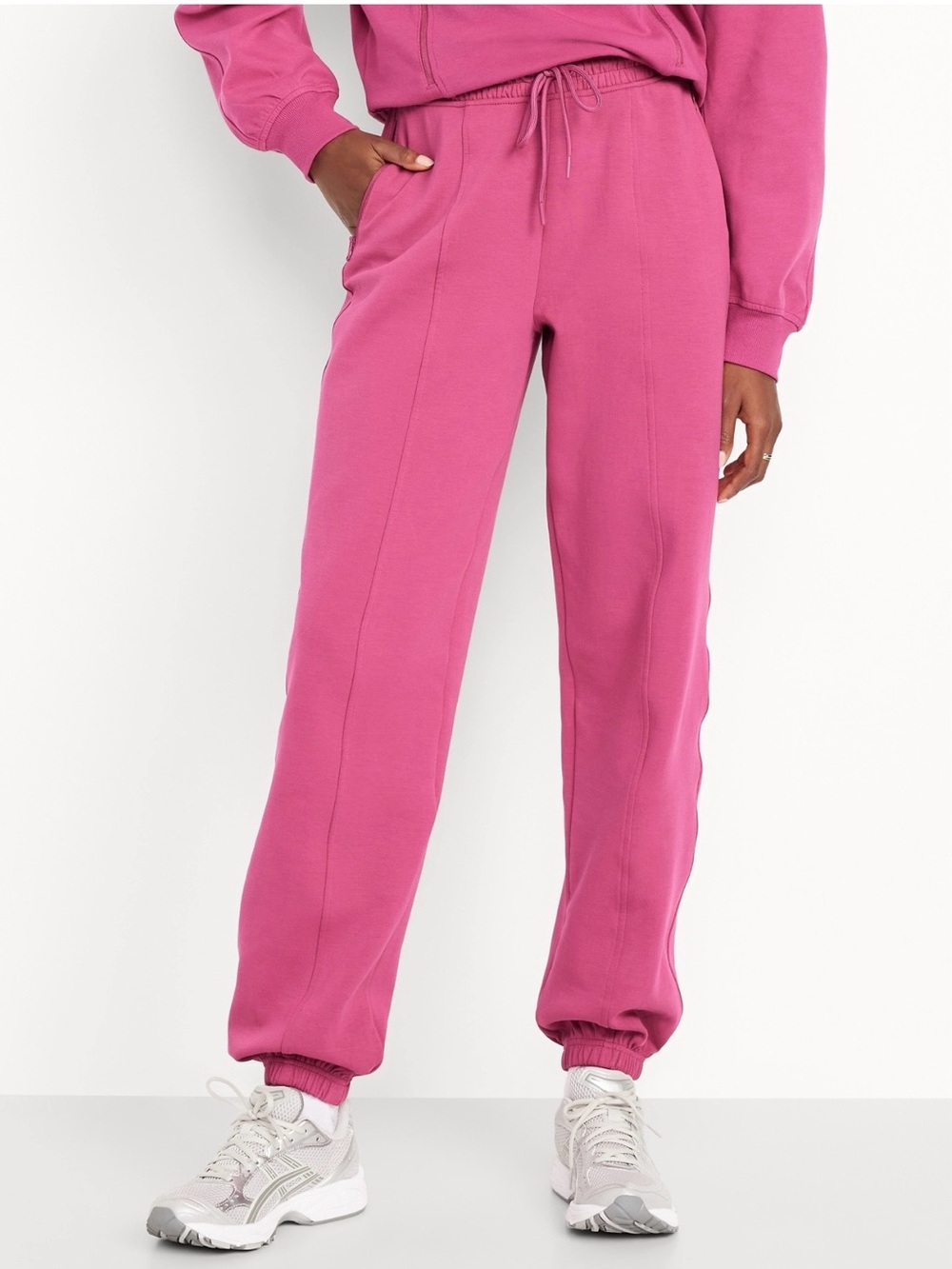 Old Navy High-Waisted Dynamic
Fleece Sweatpants
